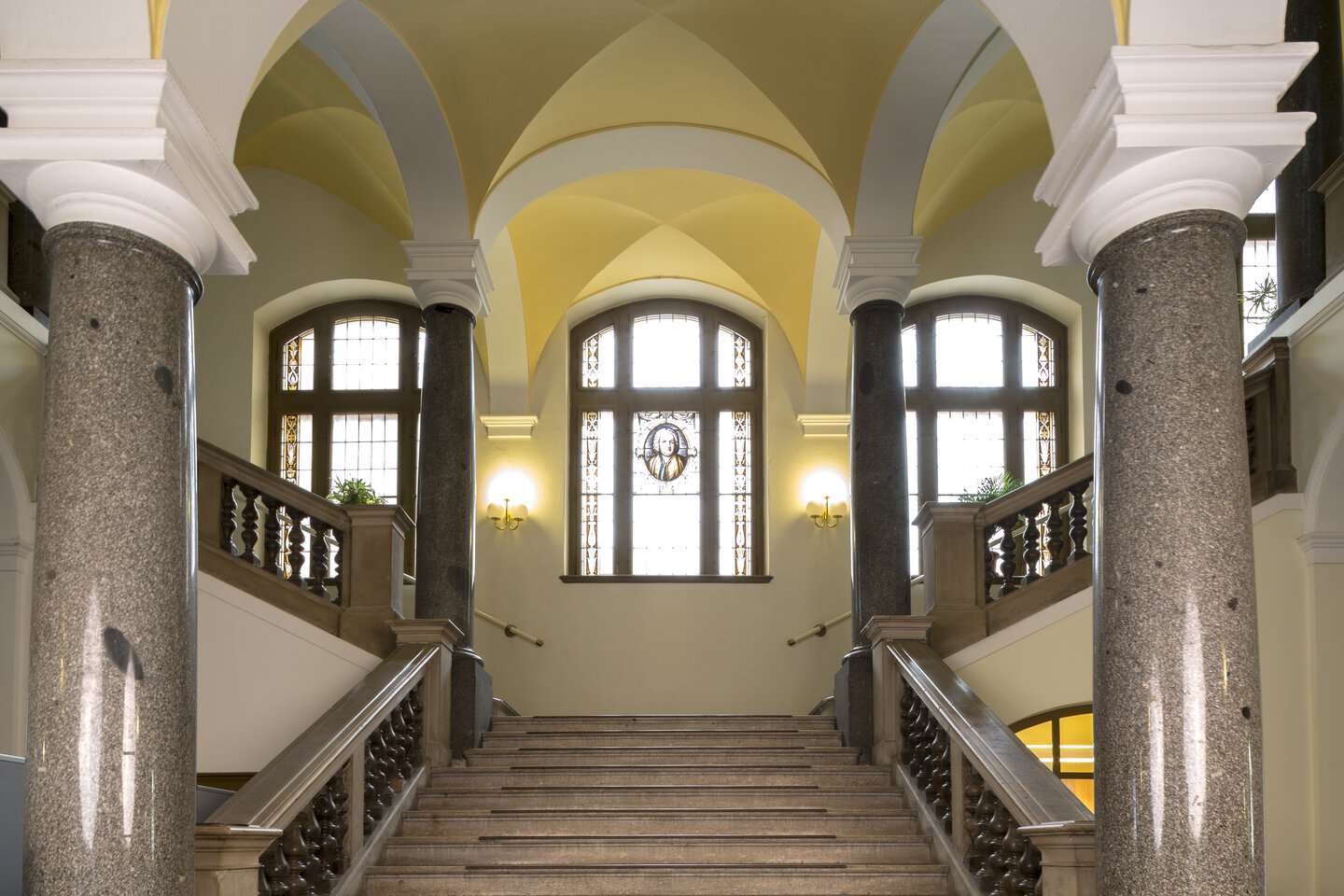 Hauptgebäude